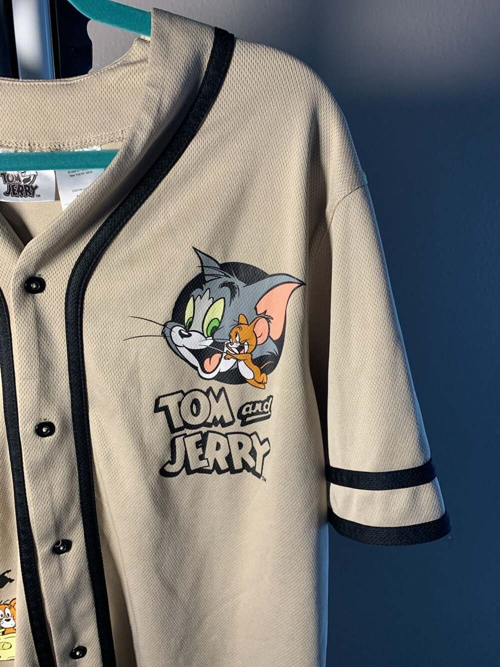 Tom and Jerry Cartoon Mesh Baseball Jersey Tan Medium - Picture 3 of 9